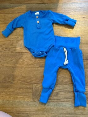 Blue Baby Matching Set - Long Sleeve Bodysuit & Pants